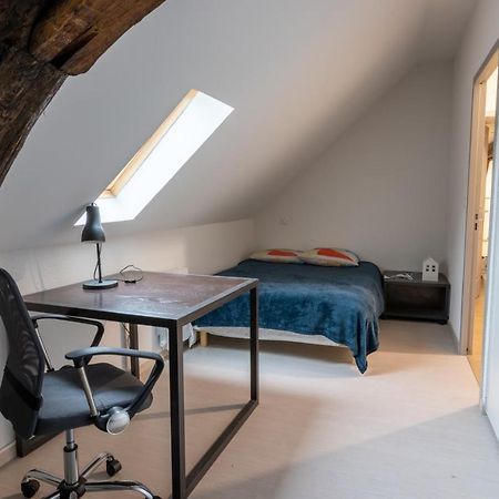 Magnifique Appartement Renove Dans Residence Saumur Exterior photo