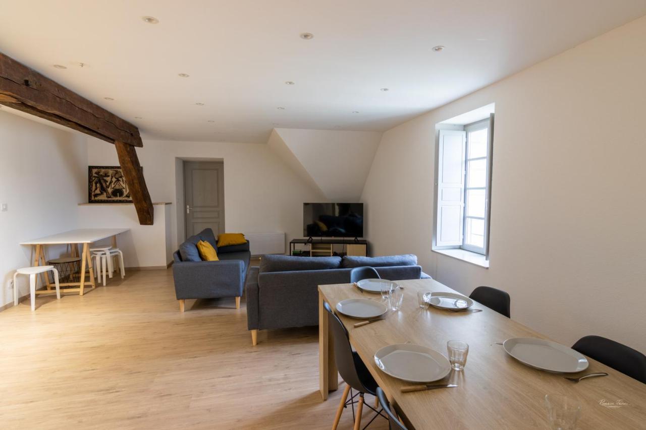 Magnifique Appartement Renove Dans Residence Saumur Exterior photo